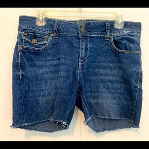 Wallflower Jean Shorts - 11 🩳